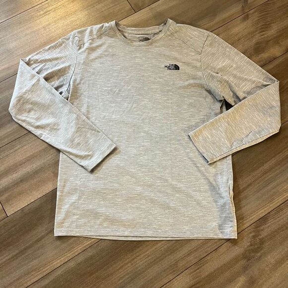 North Face‎ Grey Athletic Graphic Tshirt Men Medium Bin N-11 - Picture 1 of 4